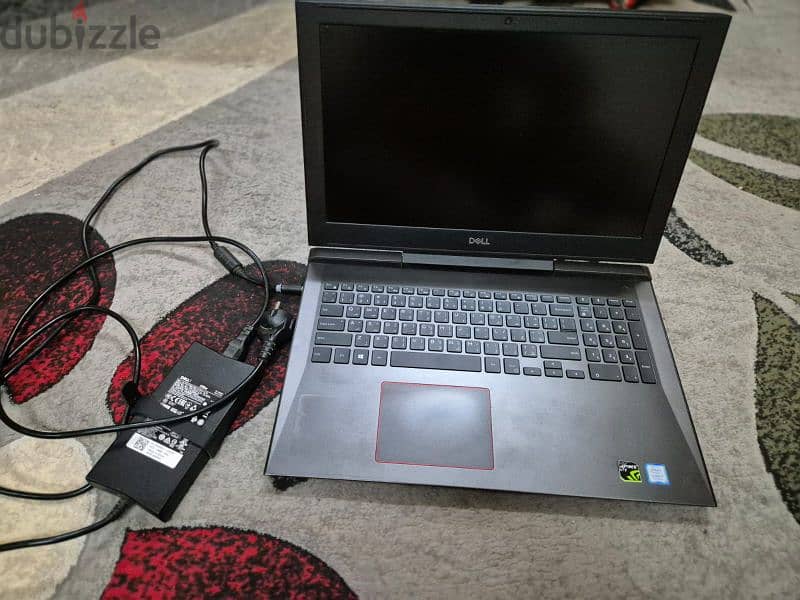 Loptop dell inspiron 7577 1