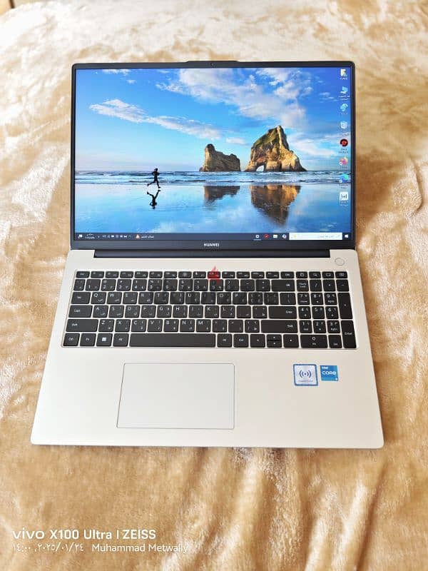 Huawei laptop d16 core i5-12450H 2