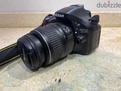 Nikon D5200 DSLR For Sale (Low Shutter)