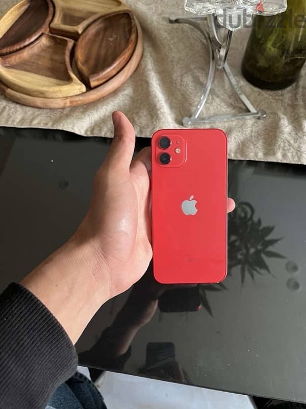 iphone 12 red 256 GB used ايفون ١٢ احمر ٢٥٦ جيجا مستعمل 2