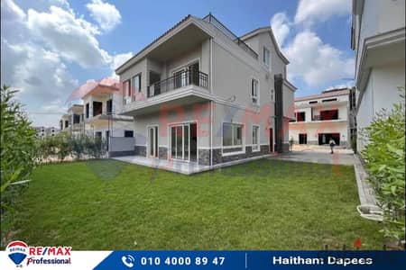 With a 5% down payment, your villa in a fully serviced compound in the heart of Smouha