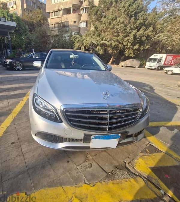 Mercedes-Benz C180 2019 Exclusive 0