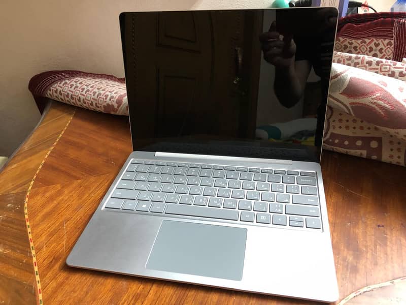 Microsoft Surface Laptop GO تاتش - 12 بوصة 1