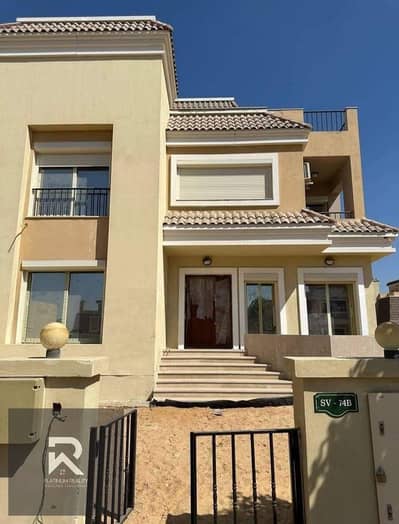 Townhouse Corner on Suez Road and directly next to Madinaty with the lowest down payment in Sarai Compound, New Cairo.