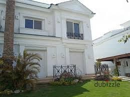 Villa for sale, 245 sqm with a private garden, delivery in one year, in Mountain View. 10% down payment.