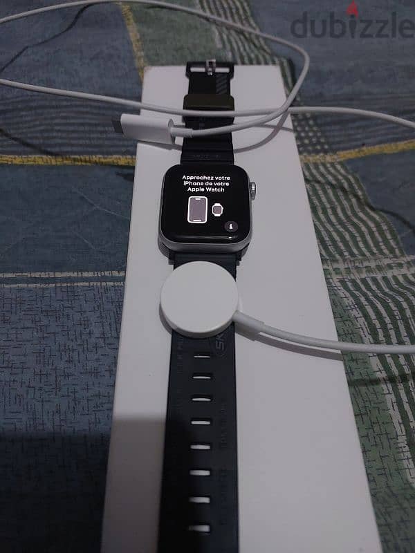 Apple watch SE (Gen 2)44mm silver 1