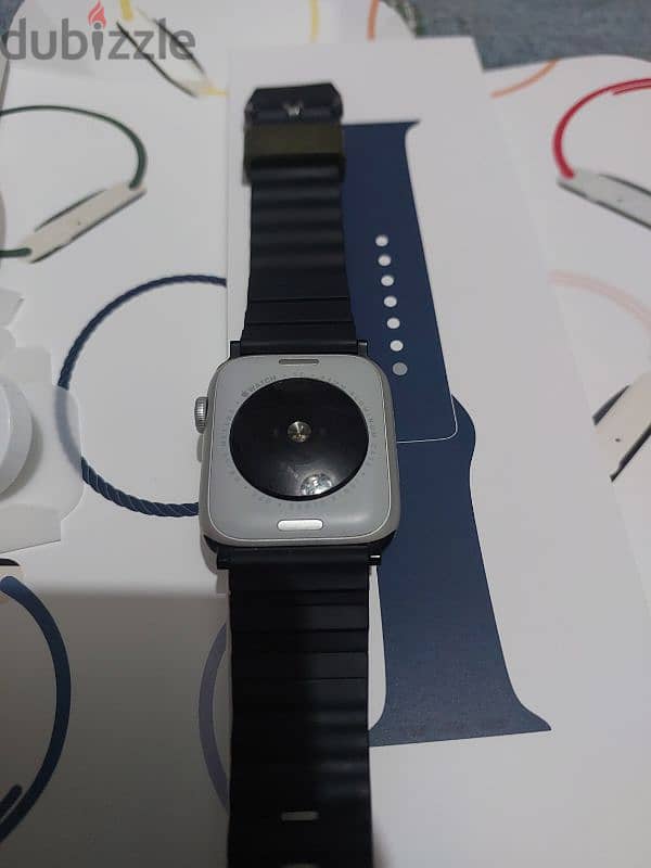 Apple watch SE (Gen 2)44mm silver 5