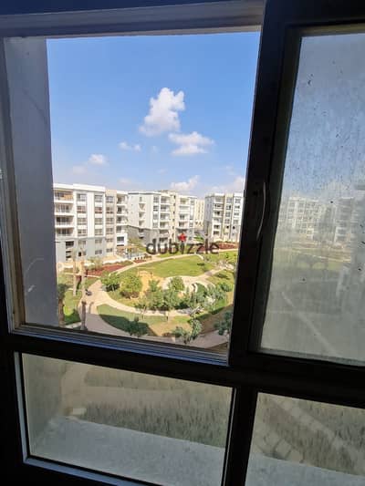 Apartment for sale in Hyde Park Compound, area 207 meters, distinctive view, immediate delivery