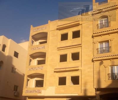 Apartment for sale in Garnia Heights, behind Chill Out gas station, on Mohamed Naguib axis