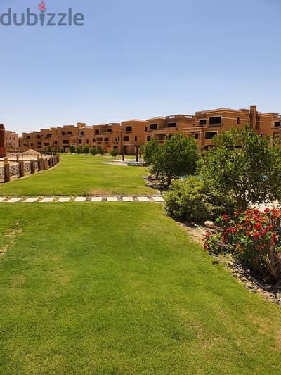 تاون متشطب اول سكن في  القطامية جاردنز Katameya Gardens Finished Town