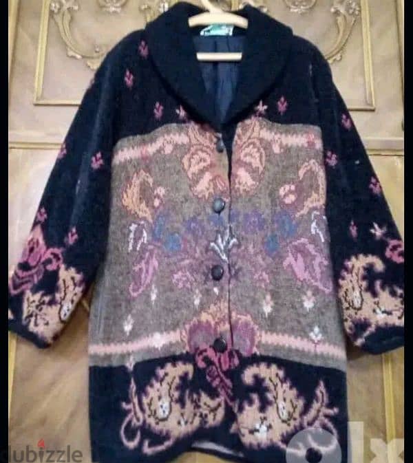 valuable Italian Coat pure wool free size never used 3