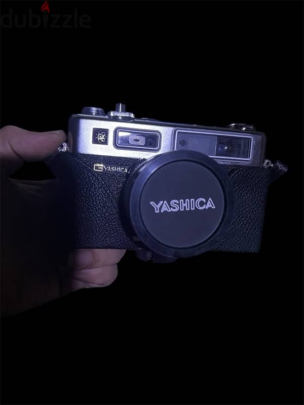 كاميرا تصويريه Yashica انتيك 1960 وتعمل 2