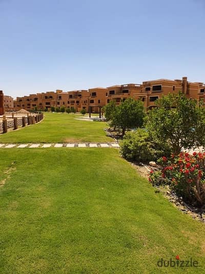 تاون متشطب اول سكن في  القطامية جاردنز Katameya Gardens Finished Town