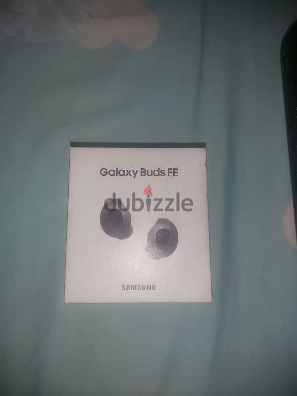 Galaxy Buds FE Graphite جديد و متبرشم 1