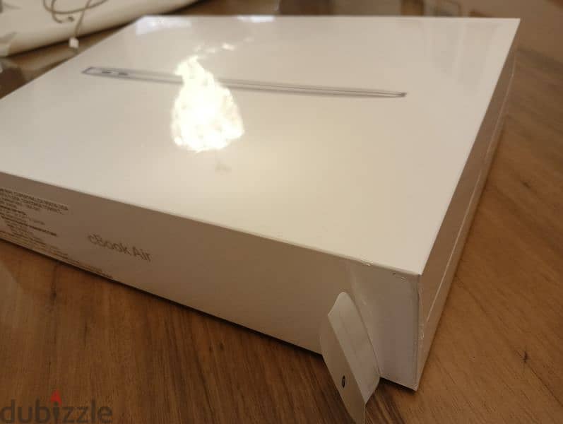 MacBook Air M1 sealed new جديد متبرشم 4