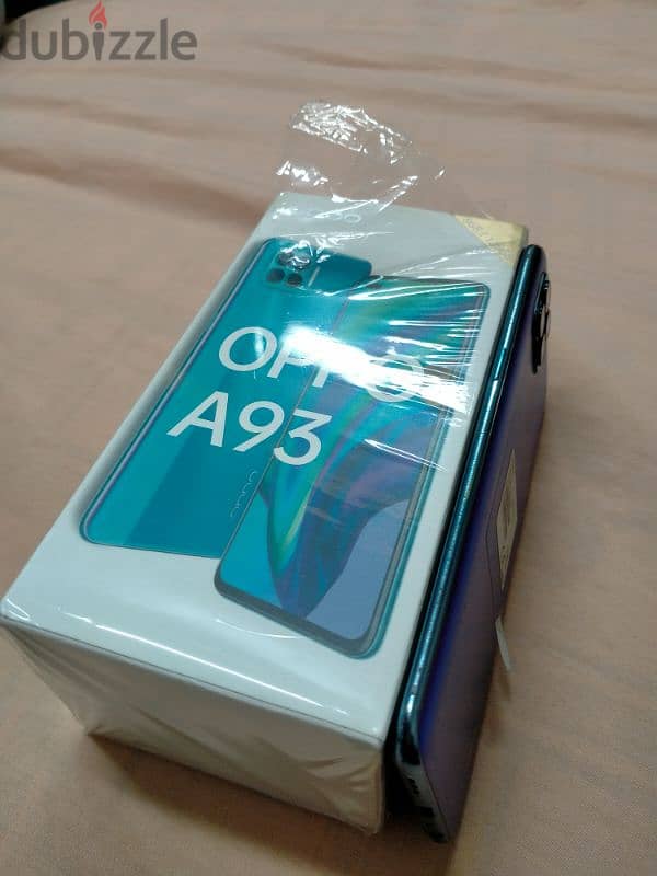 oppo a93 128/8+3 بلزقة الضهر استعمال خفيف 2