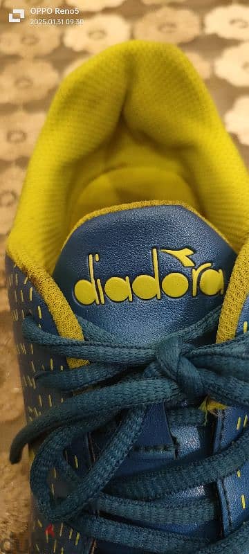 حذاء كرة قدم ترتان diadora 4