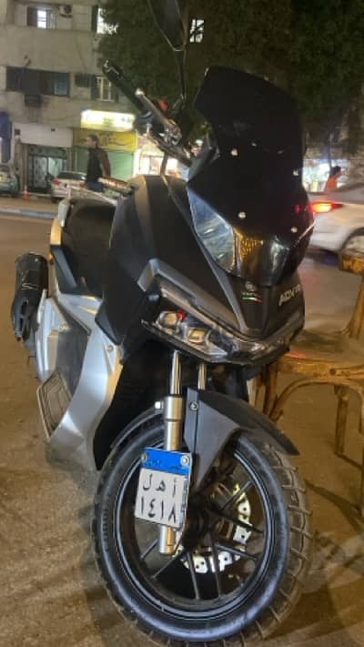 اسكوتر فيجوري adv200