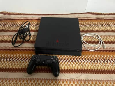 Playstation 4 slim