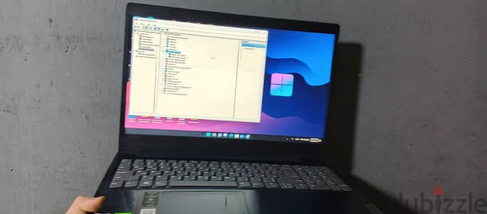 للبيع لاب توب Lenovo جيل عاشر m. 2 كرتين شاشة
