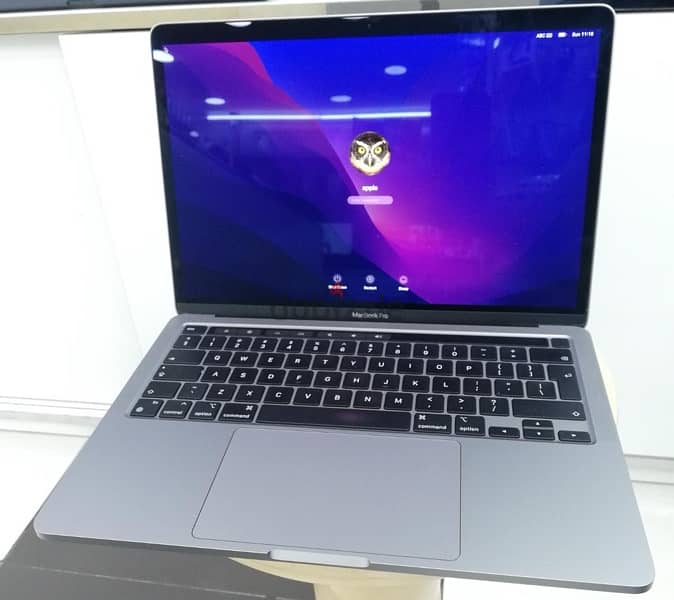 MacBook Pro (13 Inch,-M1 - 2020) 1