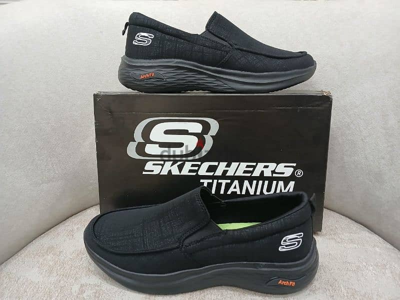 SKECHERS TITANIUM 1