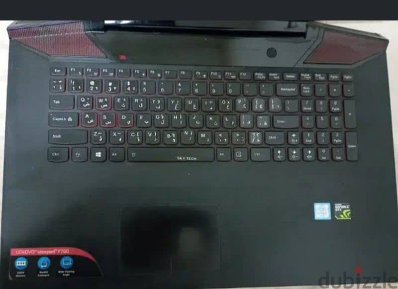 Lenovo IdeaPad y 700 17 insh 1