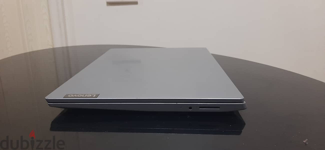 بنص سعره زيرو لم يستعمل الجيل ال11 Lenovo idea pad slim 3