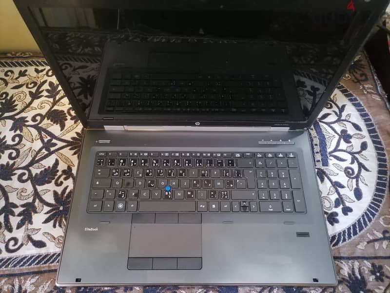 Hp Elitebook 8760w 0