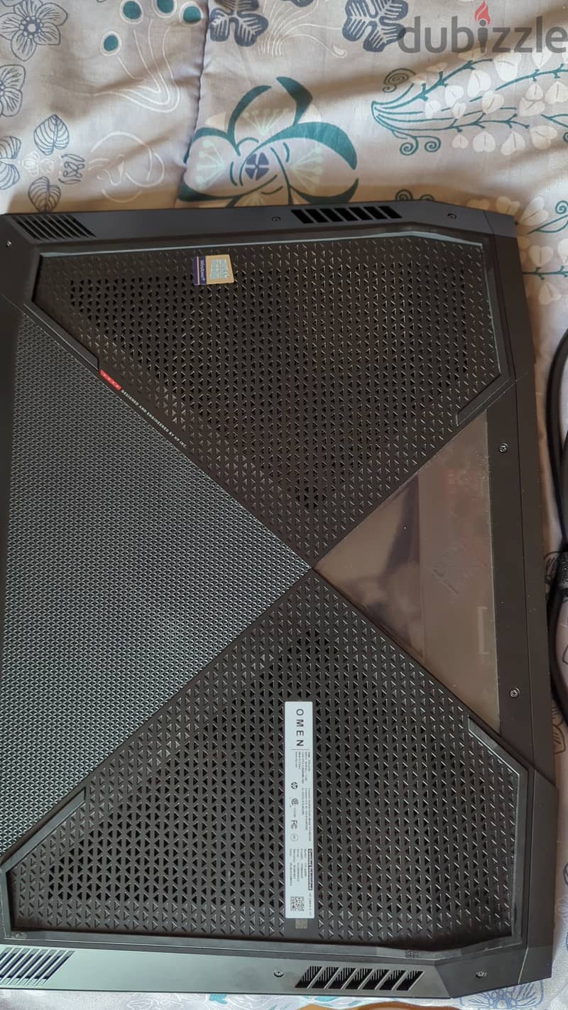 HP Omen X 17 Gaming Laptop 4