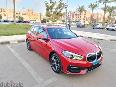 BMW 118 2021 fully loaded  all fabric located on Rehab city.