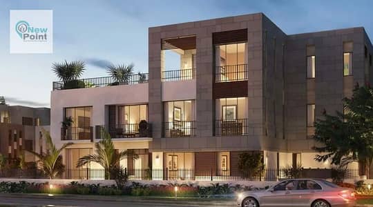 Receive immediately in the heart of District 5 Compound, a prime townhouse, ready for viewing and immediate housing in installments