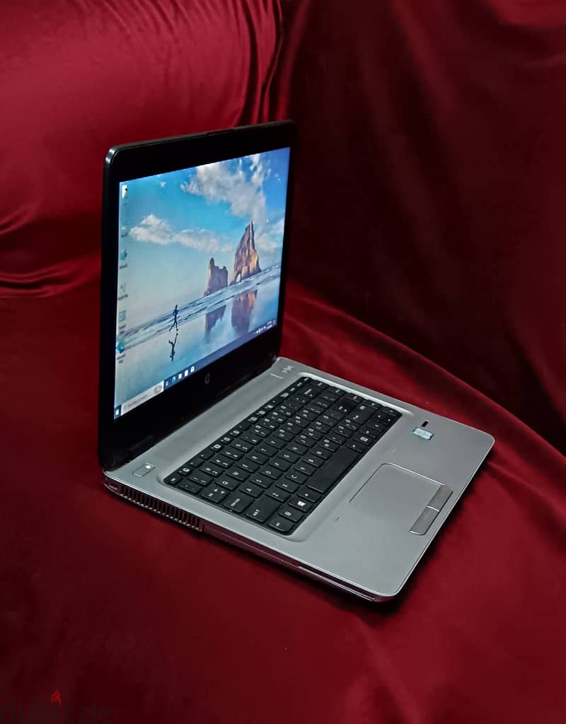 hp Core i5 6300U Ram8+SSDجيل سادس 2