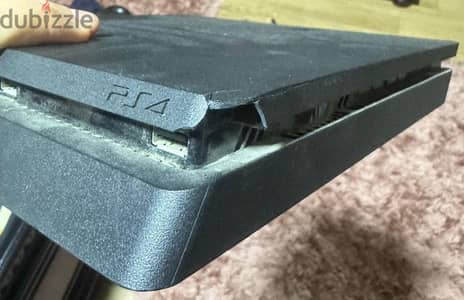 ps5 1tera with 3 controllers and 5 games free fifa2025 . . . . . ps4 3contr