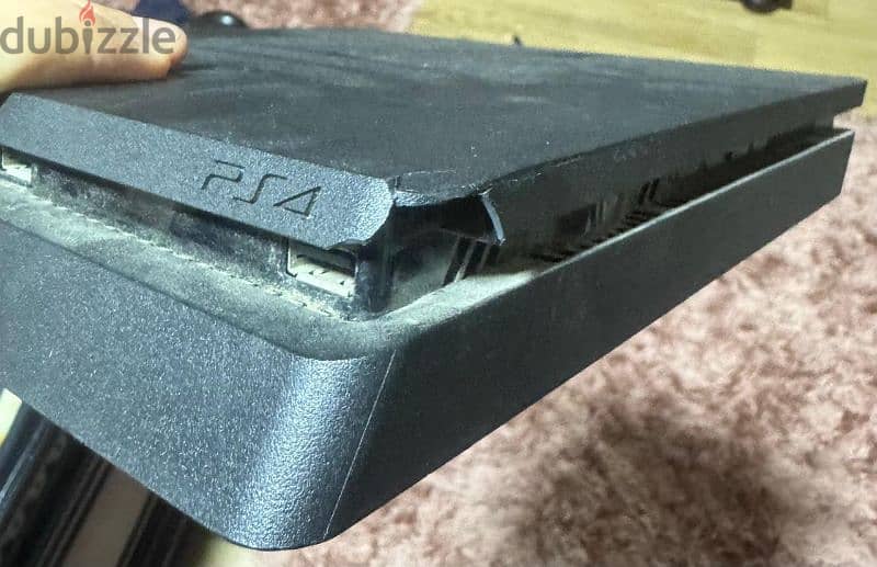 ps5 1tera with 3 controllers and 5 games free fifa2025 . . . . . ps4 3contr 0