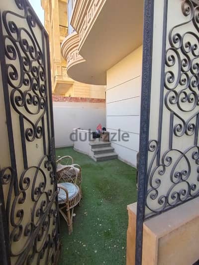 Apartment for Sale in El Banafseg