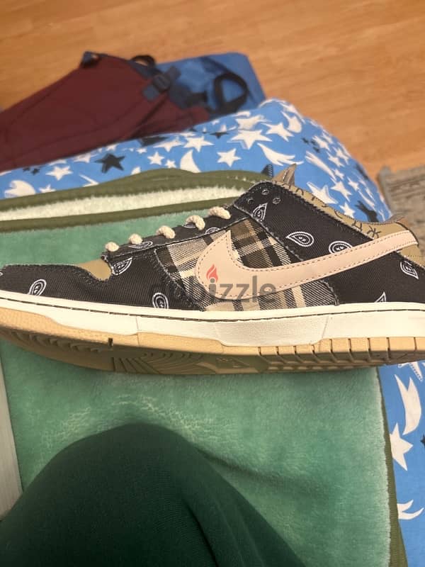 Nike Sneaker - Travis Scott SB Dunk (S43) 2