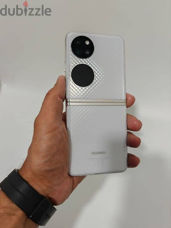 Huawei P50 Pocket 4