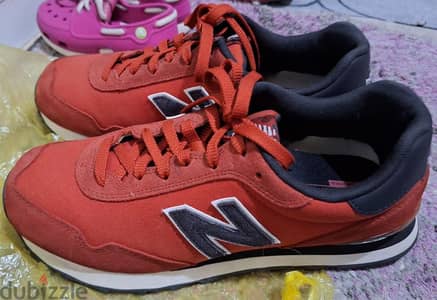 كوتشي نيو بالانس new balance اوريجنال بحاله الجديد وارد امريكا مقاس ٤٣