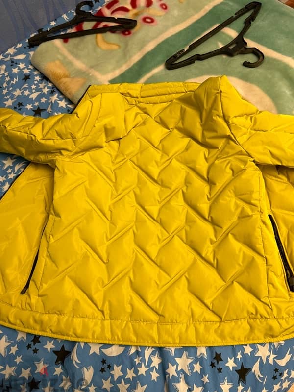 yellow water resistant USPA jacket 2