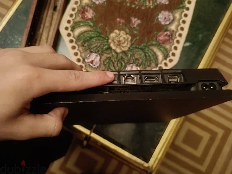 جهاز ps4 slim مليان العاب ومعاه دراع باقي التفاصيل ف الوصف 5