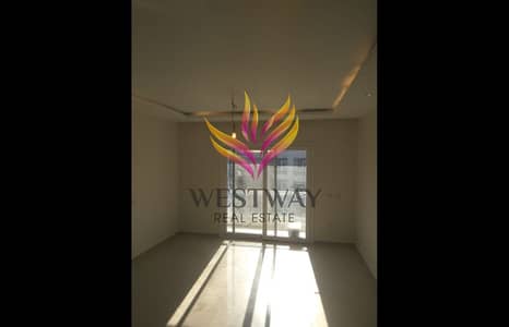 بنتهاوس للايجار بالمطبخ والتكيفيات والاجهزه نص فرش كمبوند زايد ديونز الشيخ زايد Penthouse for rent with kitchen, air conditioners and appliances at