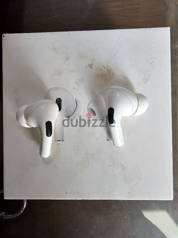 Apple airpods pro 1 0