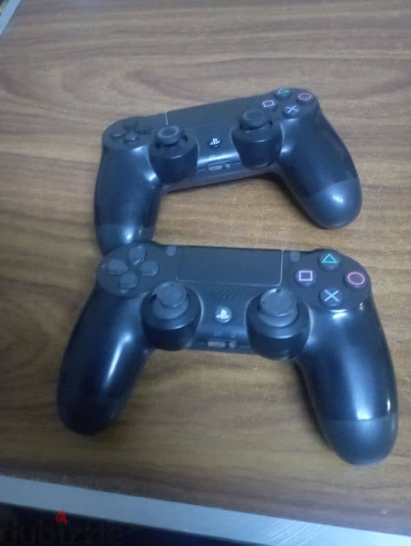 play station 4 slim 2