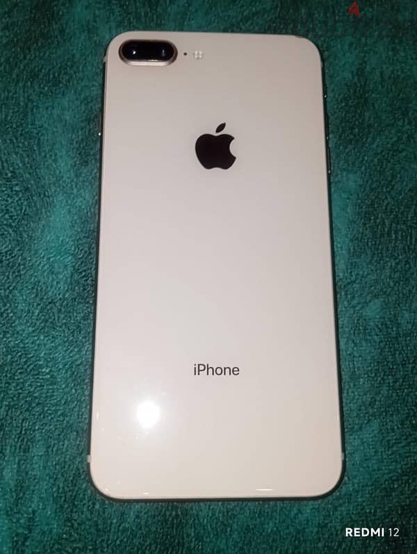 iPhone 8 Plus 0