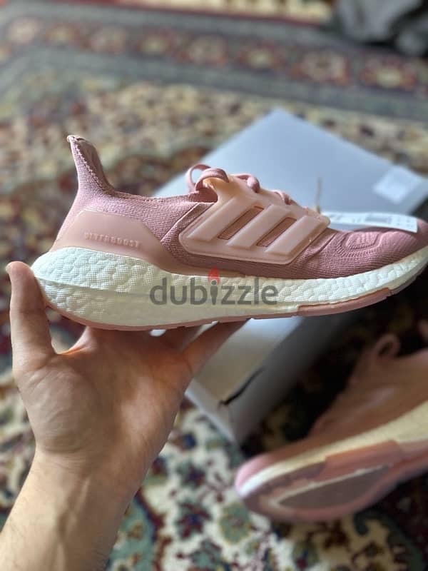 شوز اديداس اصلي حريمي اعلى شوزات اديداس مقاس 40  ADIDAS ULTRABOOST 1