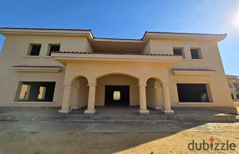 Palace-style villa for sale in Madinaty, semi-finished, in front of the Four Seasons Hotel, View Garden, at a very special price in the second phase v