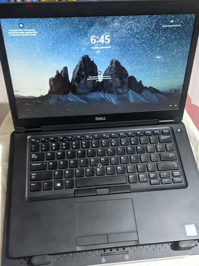 Dell latitude 5491 core i7 8th بكارتين شاشة