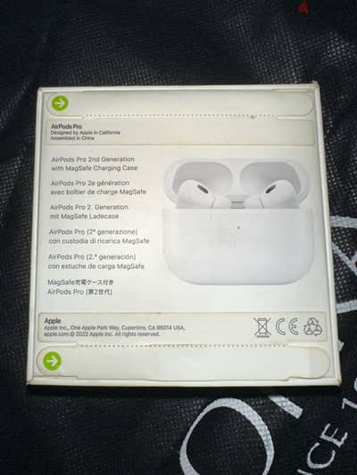 Apple AirPods Pro 2 Lightning