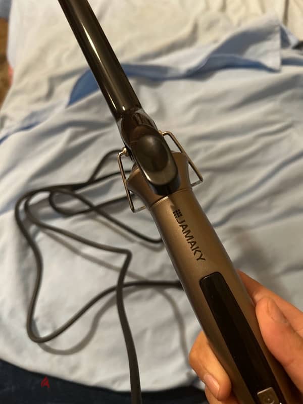 curling iron used twice 1